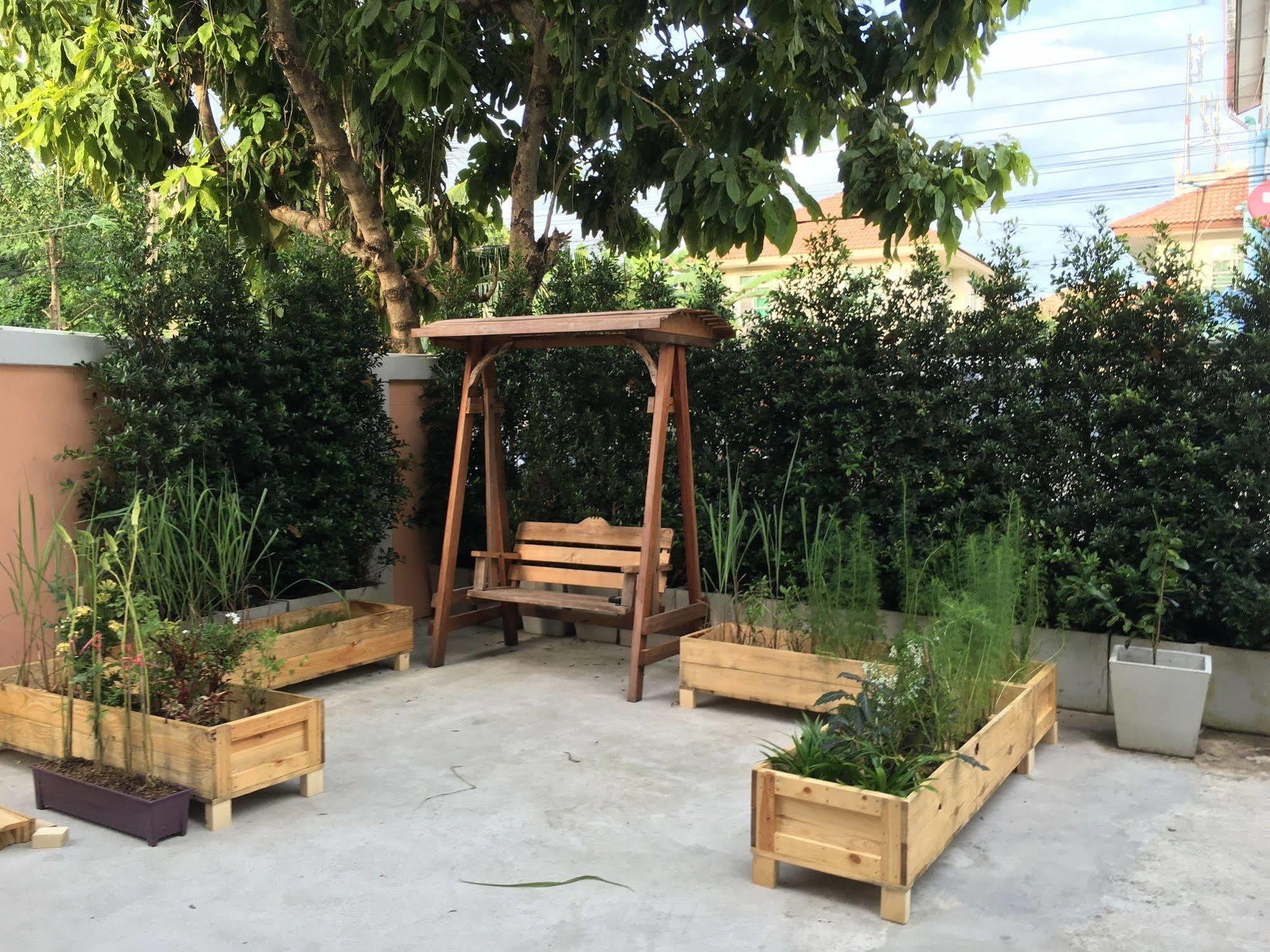 Wanmai Herb Garden Bangkok Exterior photo